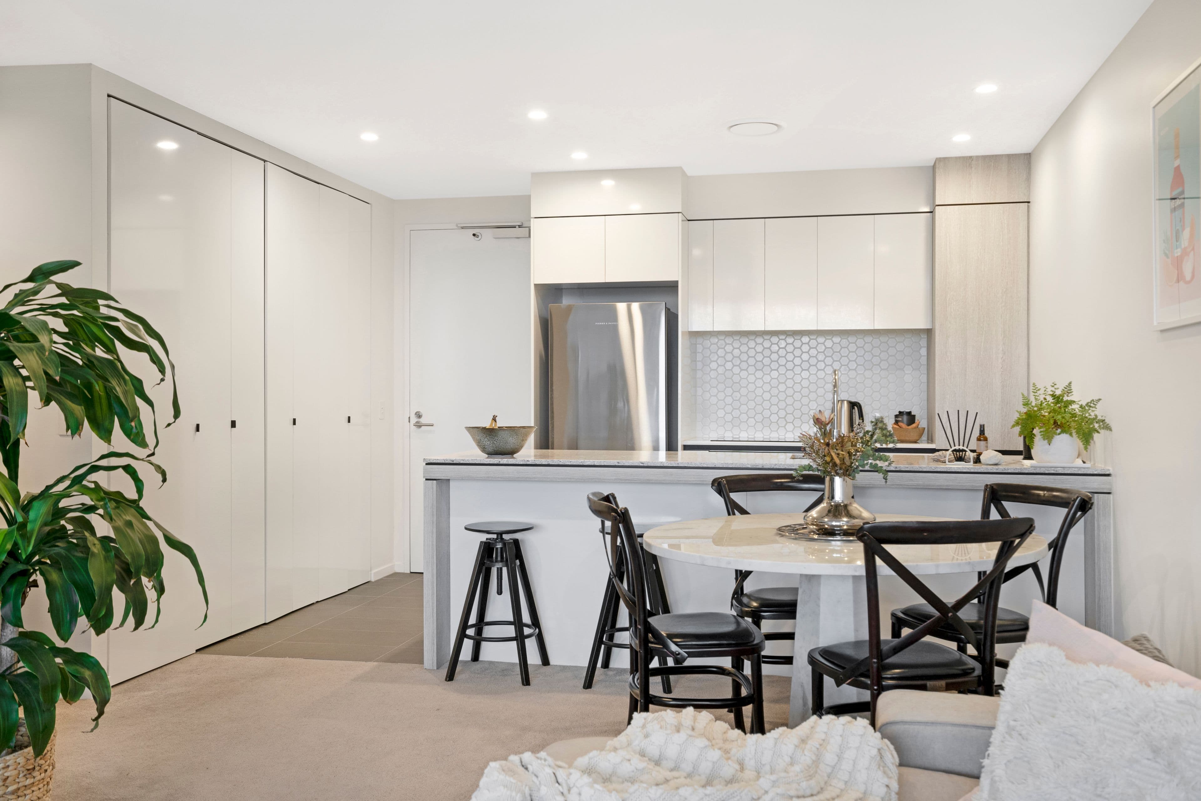 1 Bondi Avenue, Mermaid Beach QLD 4218, Mermaid Beach - Thumbnail 2