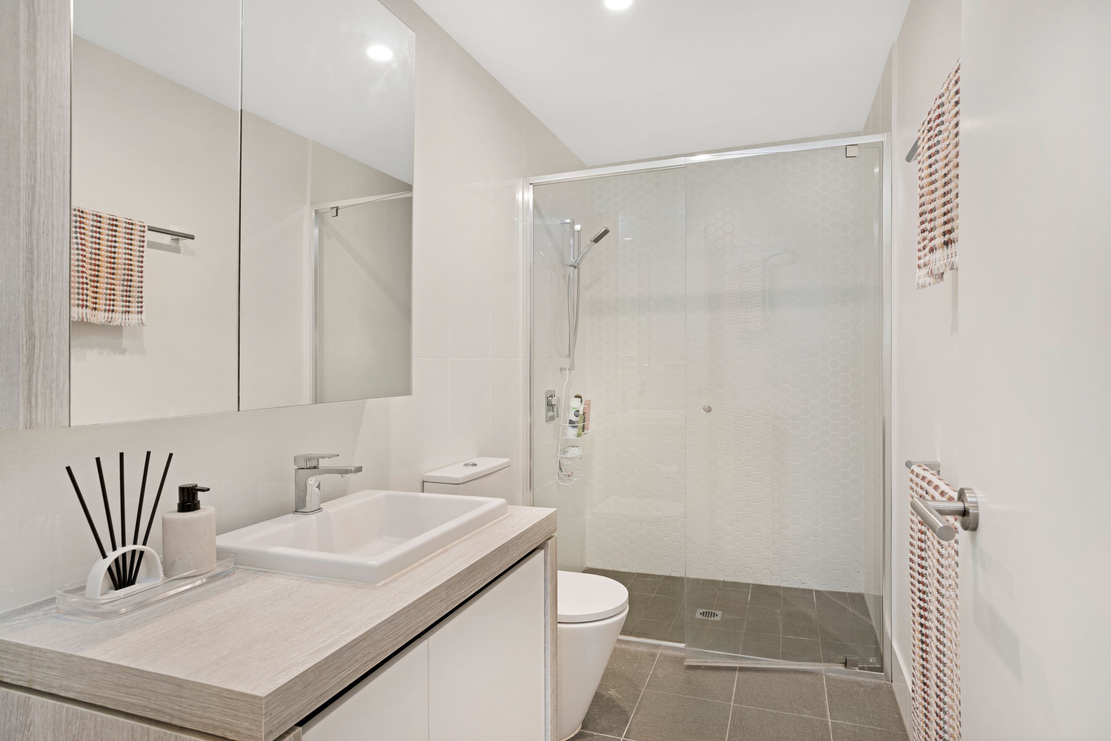 1 Bondi Avenue, Mermaid Beach QLD 4218, Mermaid Beach - Thumbnail 7