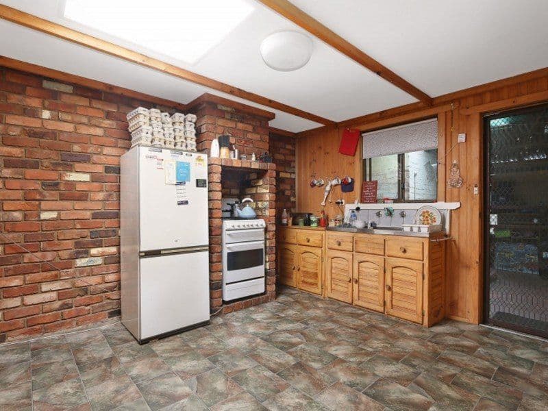 15 Commercial Road, Benalla VIC 3672, Benalla - Thumbnail 2