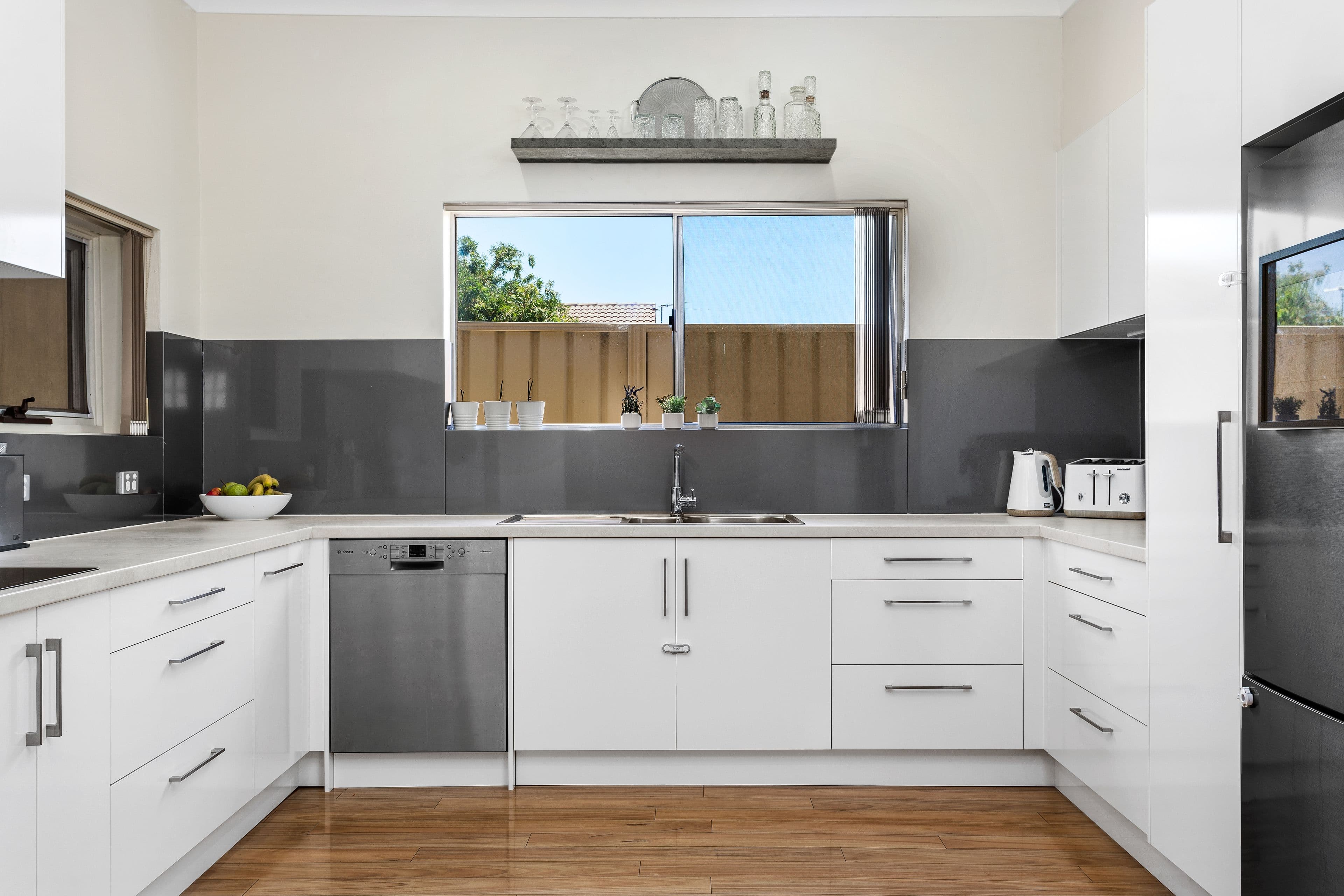 185 Victoria Road, Largs Bay SA 5016, Largs Bay - Image 1