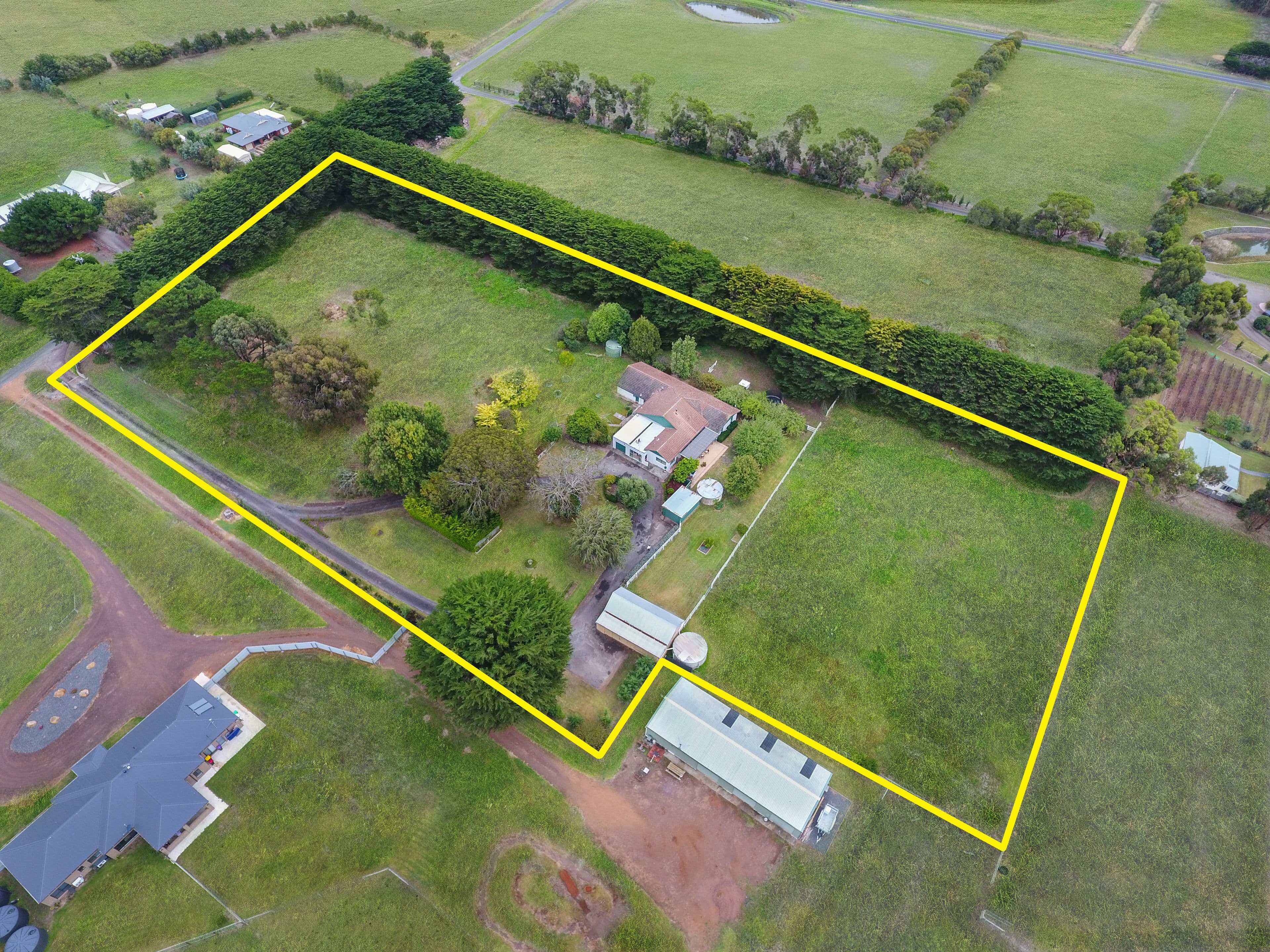 39 Philmore Road, Bushfield VIC 3281, Bushfield - Thumbnail 2