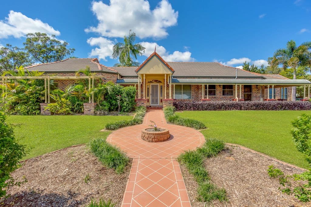 1 Yellowash Court, Bonogin QLD 4213, Bonogin - Thumbnail 2