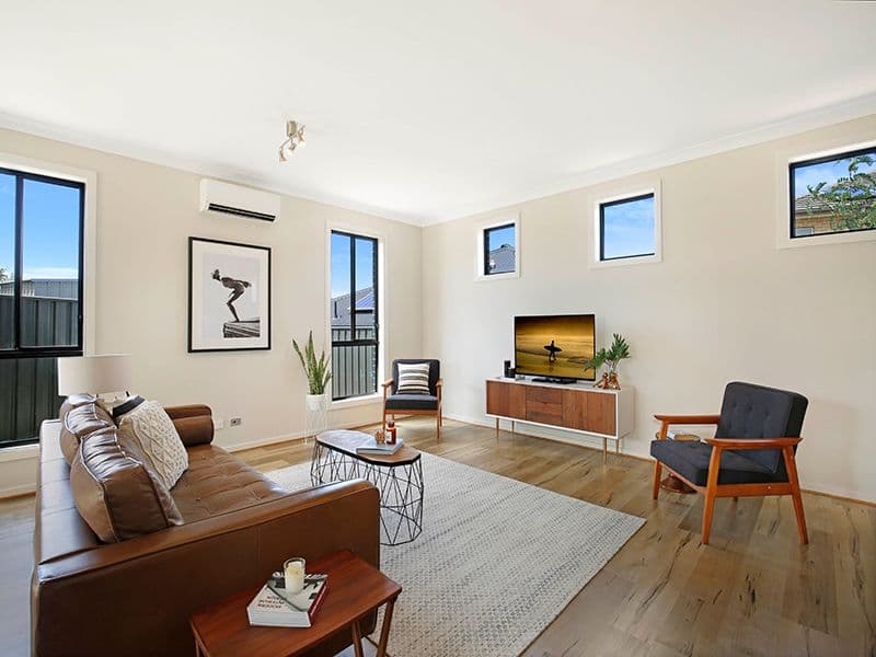 11 Gerongar Crescent, Haywards Bay - Thumbnail 2