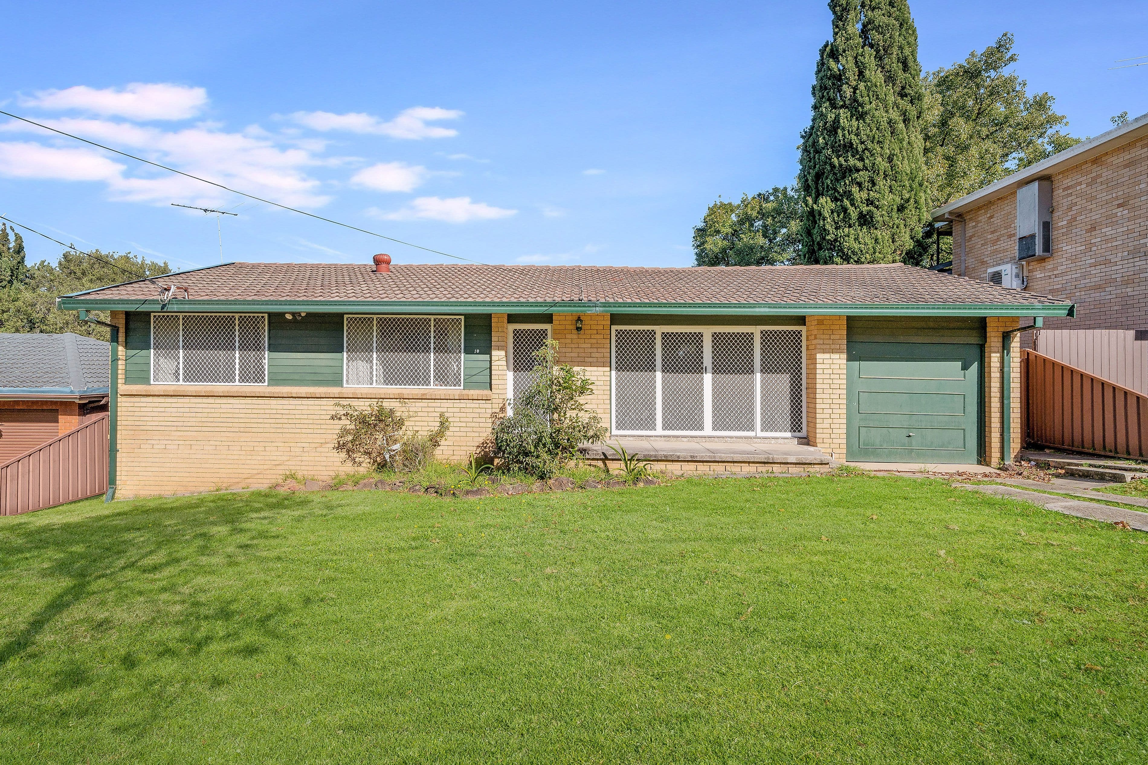 10 Yvonne Crescent, Georges Hall NSW 2198, Georges Hall - Thumbnail 3