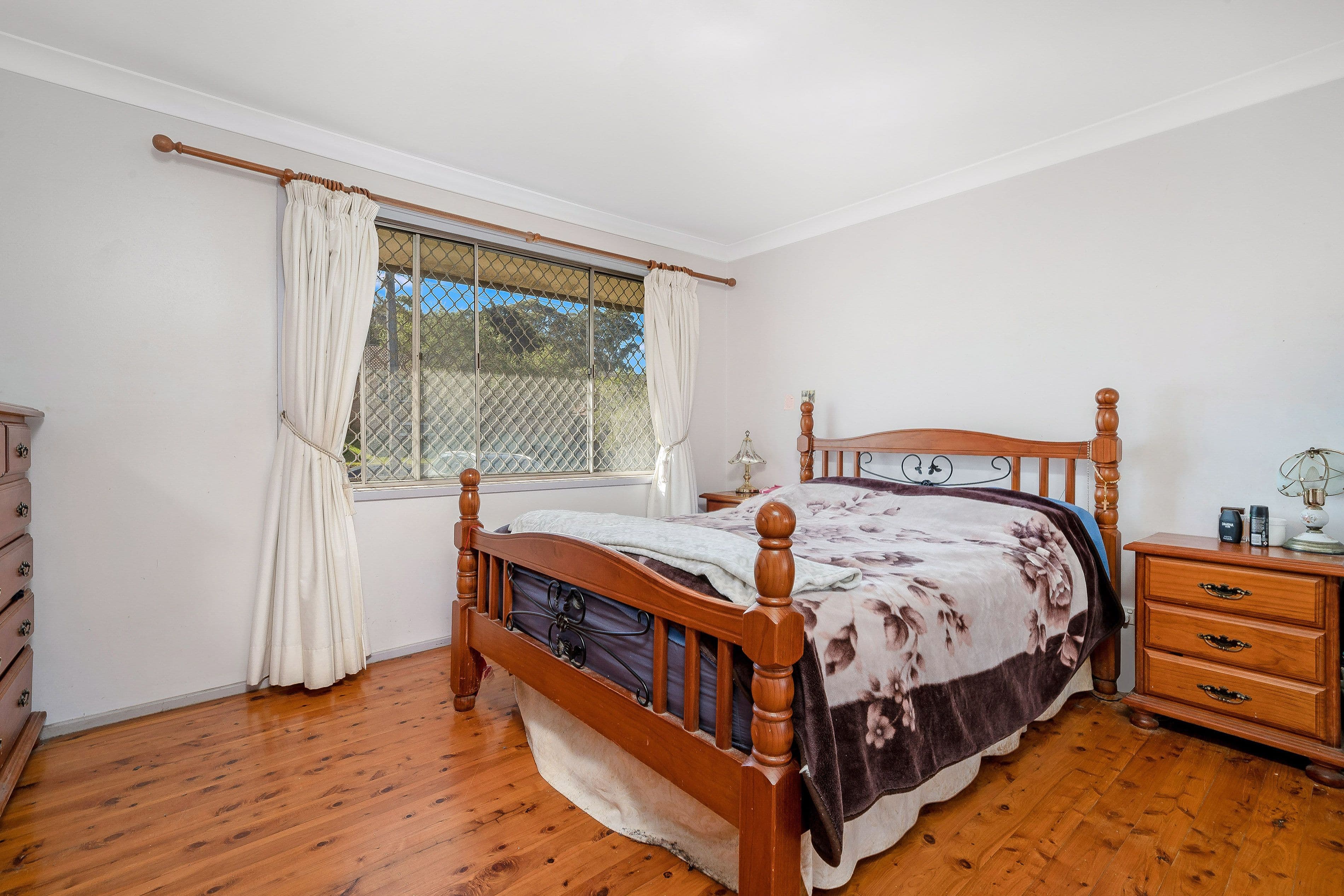 10 Yvonne Crescent, Georges Hall NSW 2198, Georges Hall - Thumbnail 7