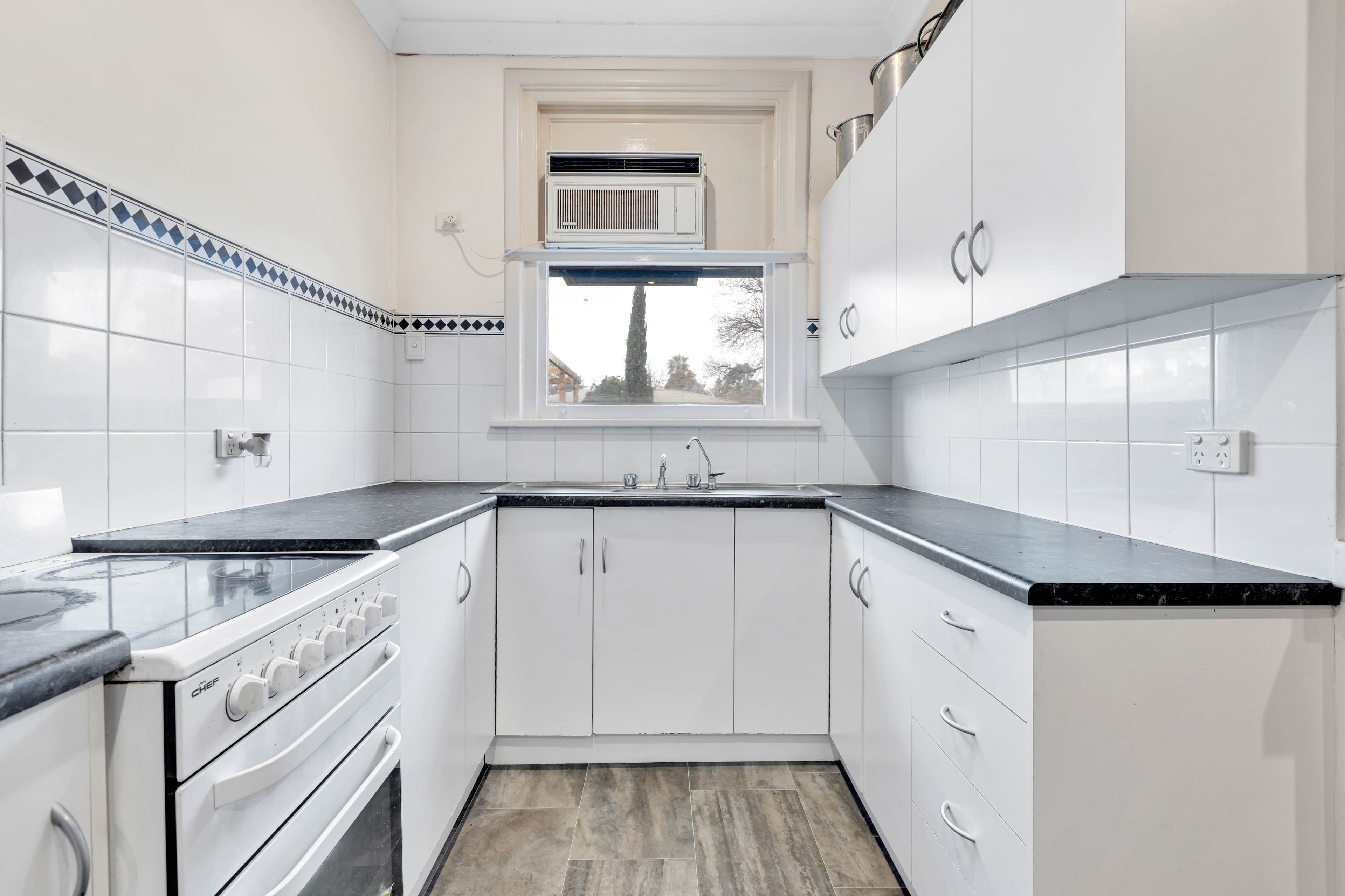 8 Tisbury Street, Elizabeth North SA 5113, Elizabeth North - Thumbnail 2