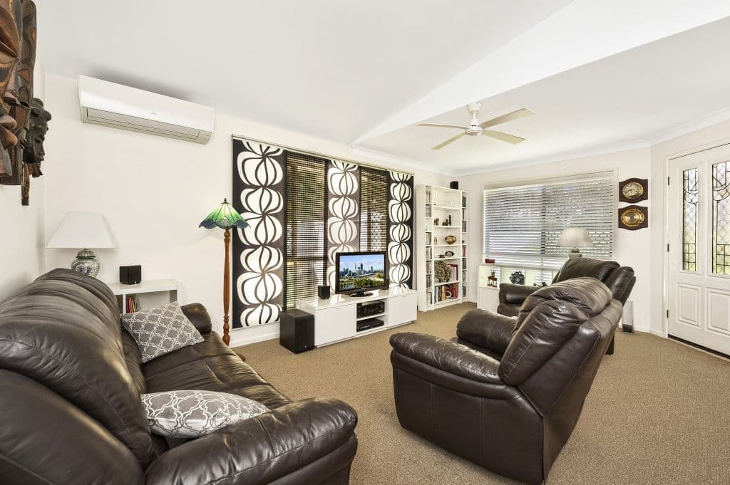 17 Casuarina Drive, Banora Point - Thumbnail 2
