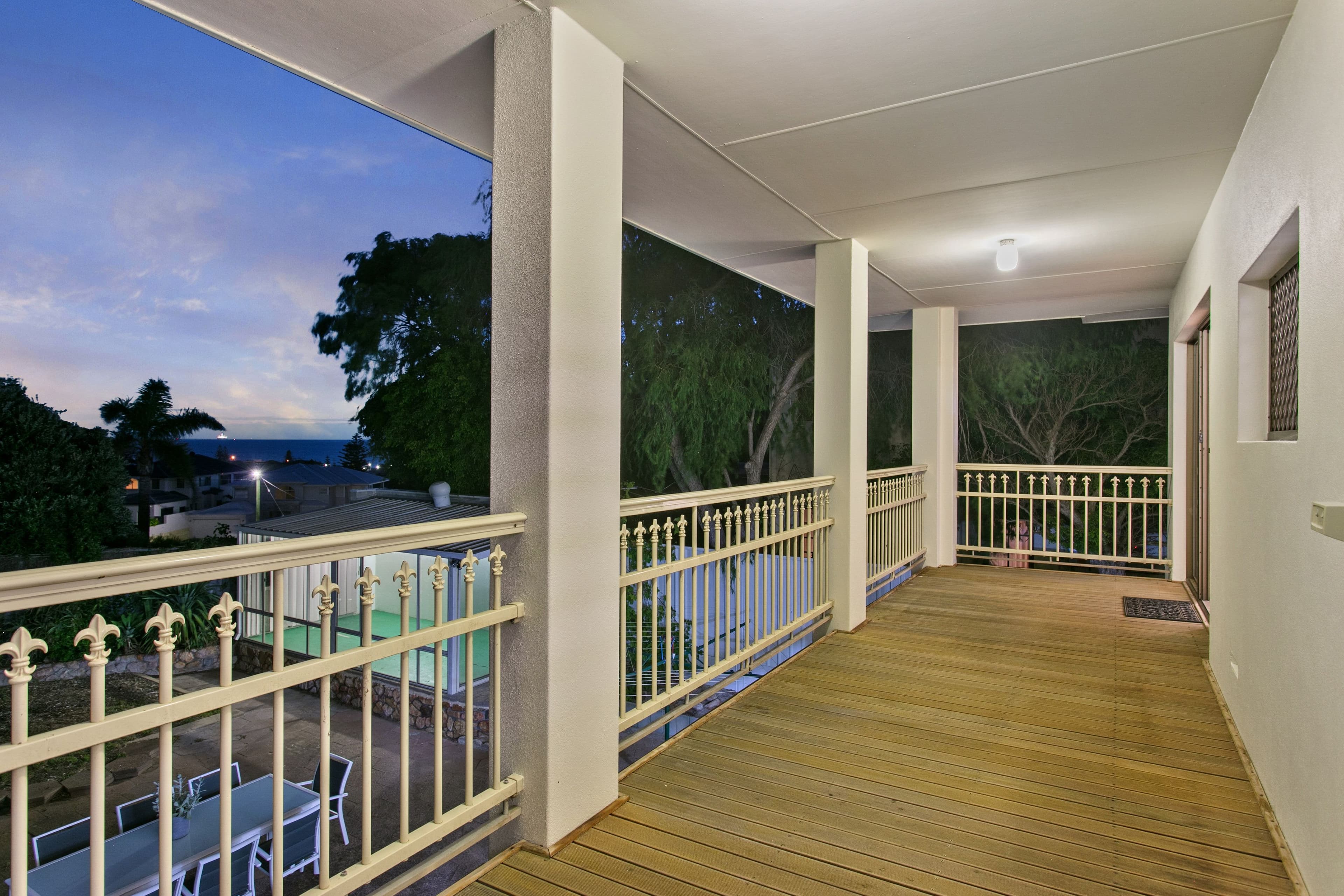 57 Kempenfeldt Avenue, Sorrento WA 6020, Sorrento - Thumbnail 2