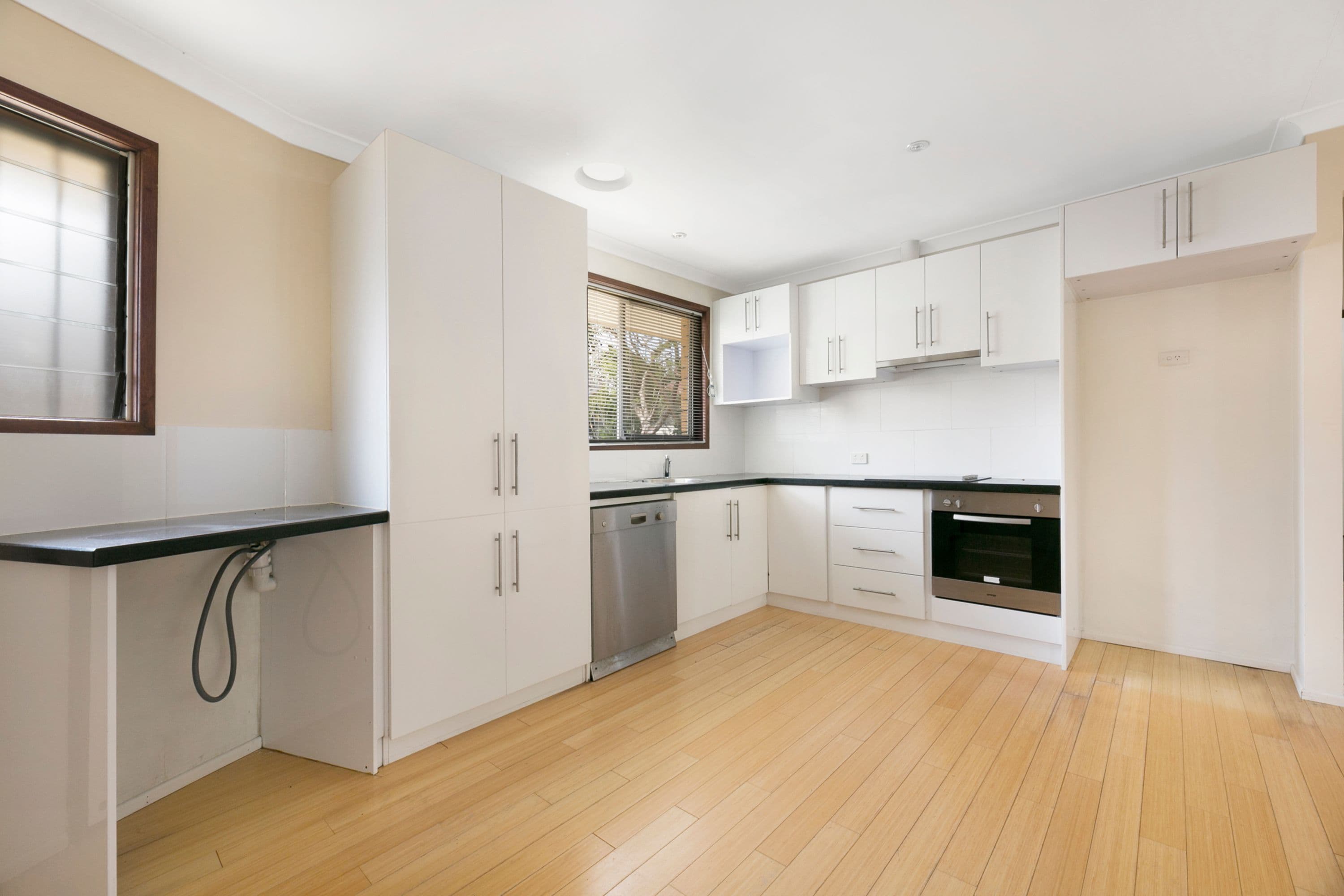 57 Alec Avenue, Mermaid Waters QLD 4218, Mermaid Waters - Thumbnail 2