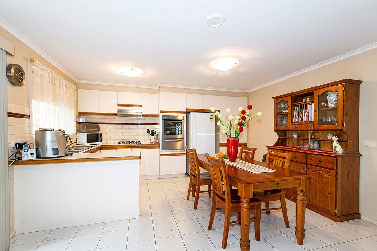 9 Bradley Drive, Mill Park VIC 3082, Mill Park - Thumbnail 3