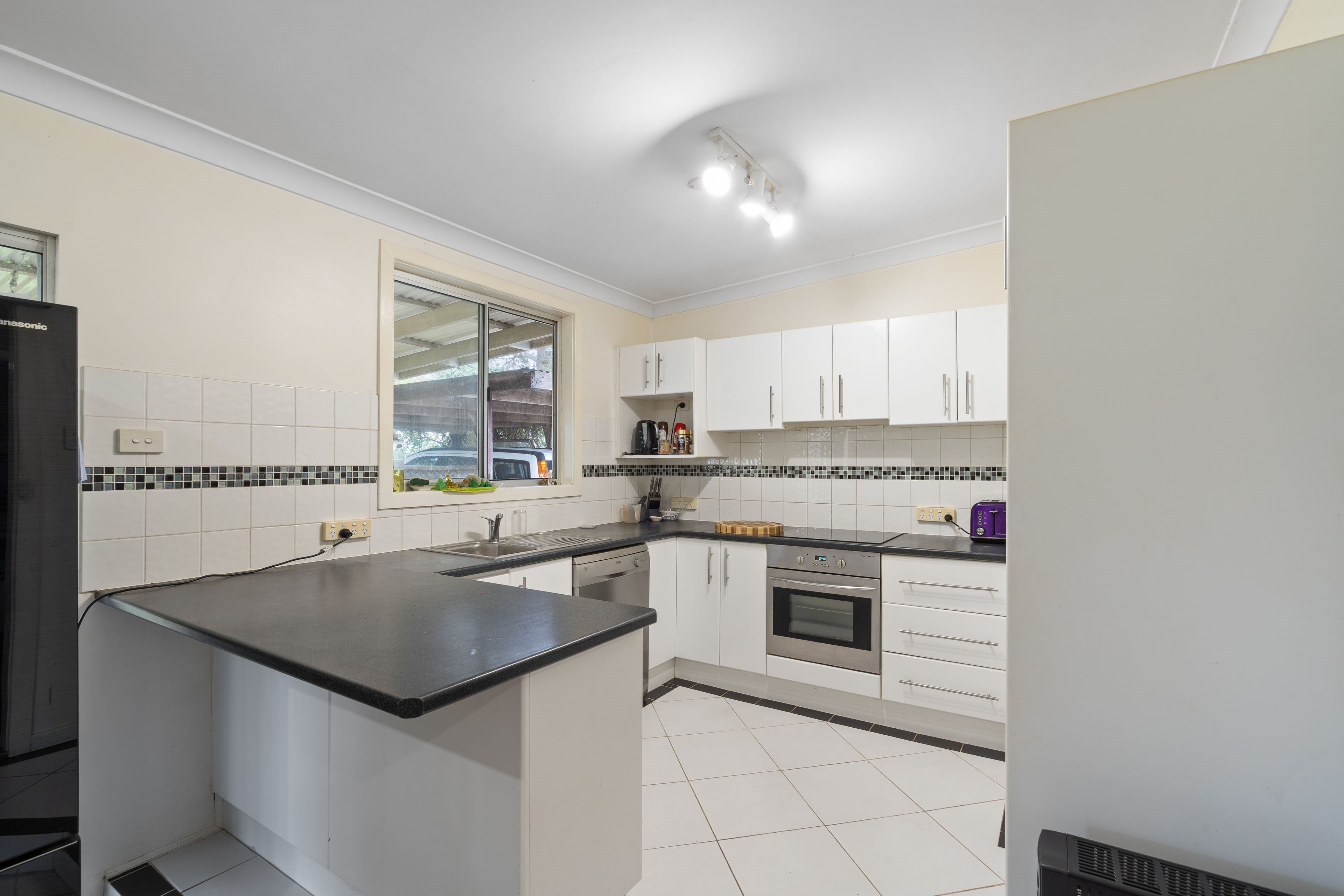 17 Wells Street, Taree NSW 2430, Taree - Thumbnail 2