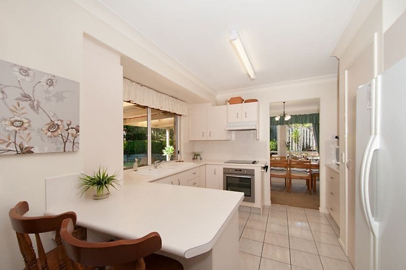 4 Wardley Drive, PARKWOOD QLD 4214, Parkwood - Thumbnail 3