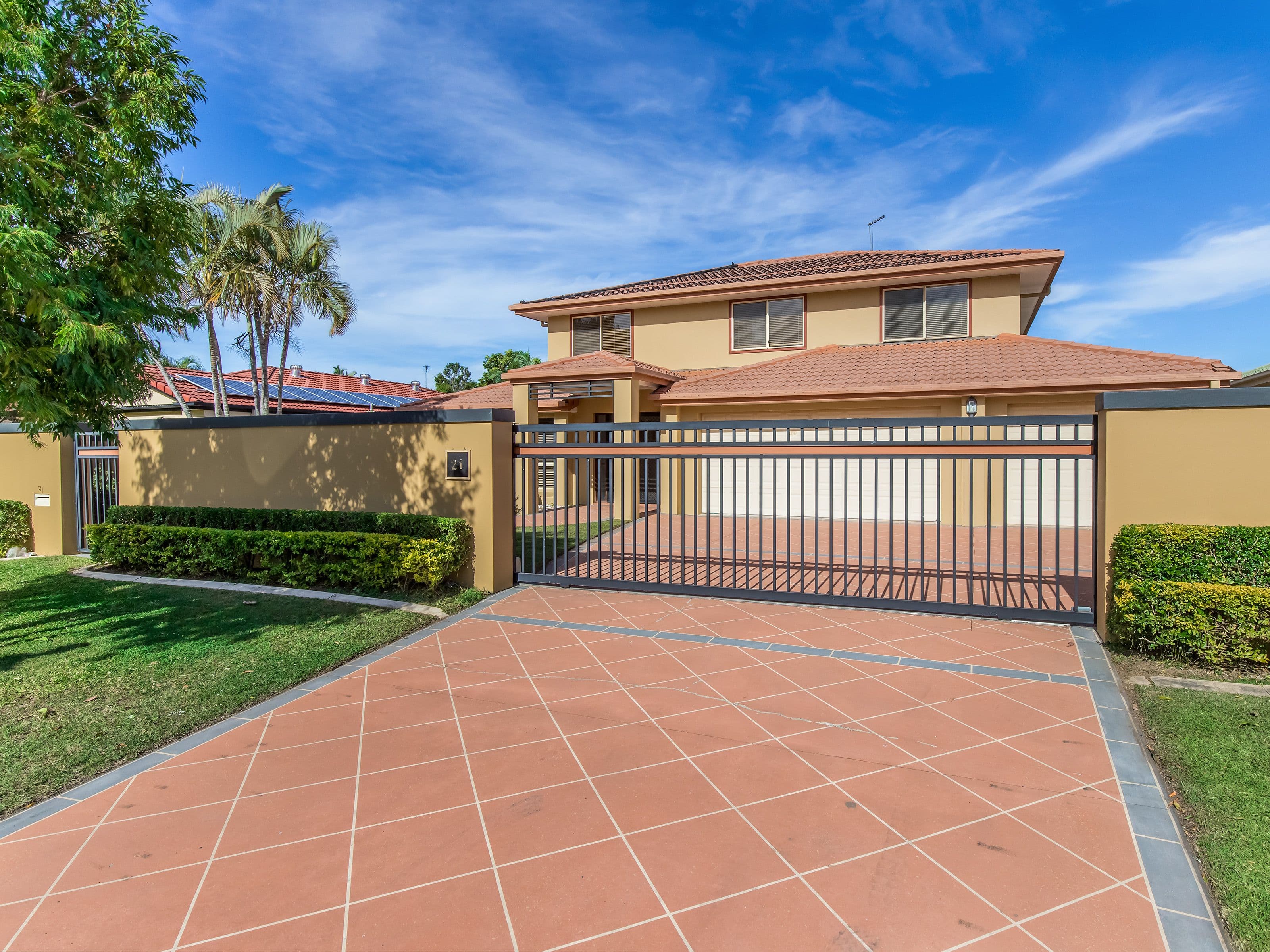 21 Olympus Drive, Robina QLD 4226, Robina - Thumbnail 2
