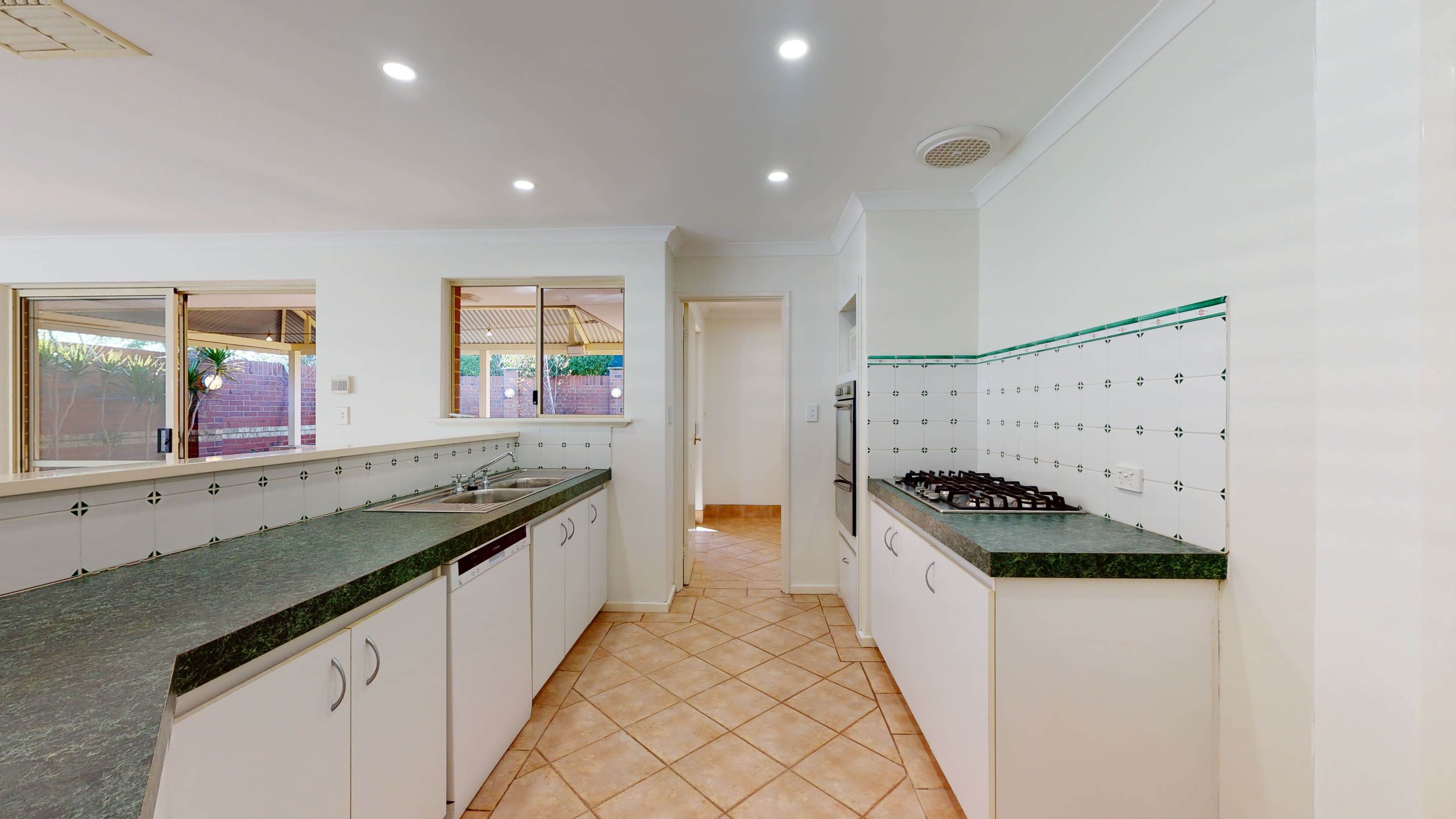 10 Davilak Street, Como WA 6152, Como - Thumbnail 5