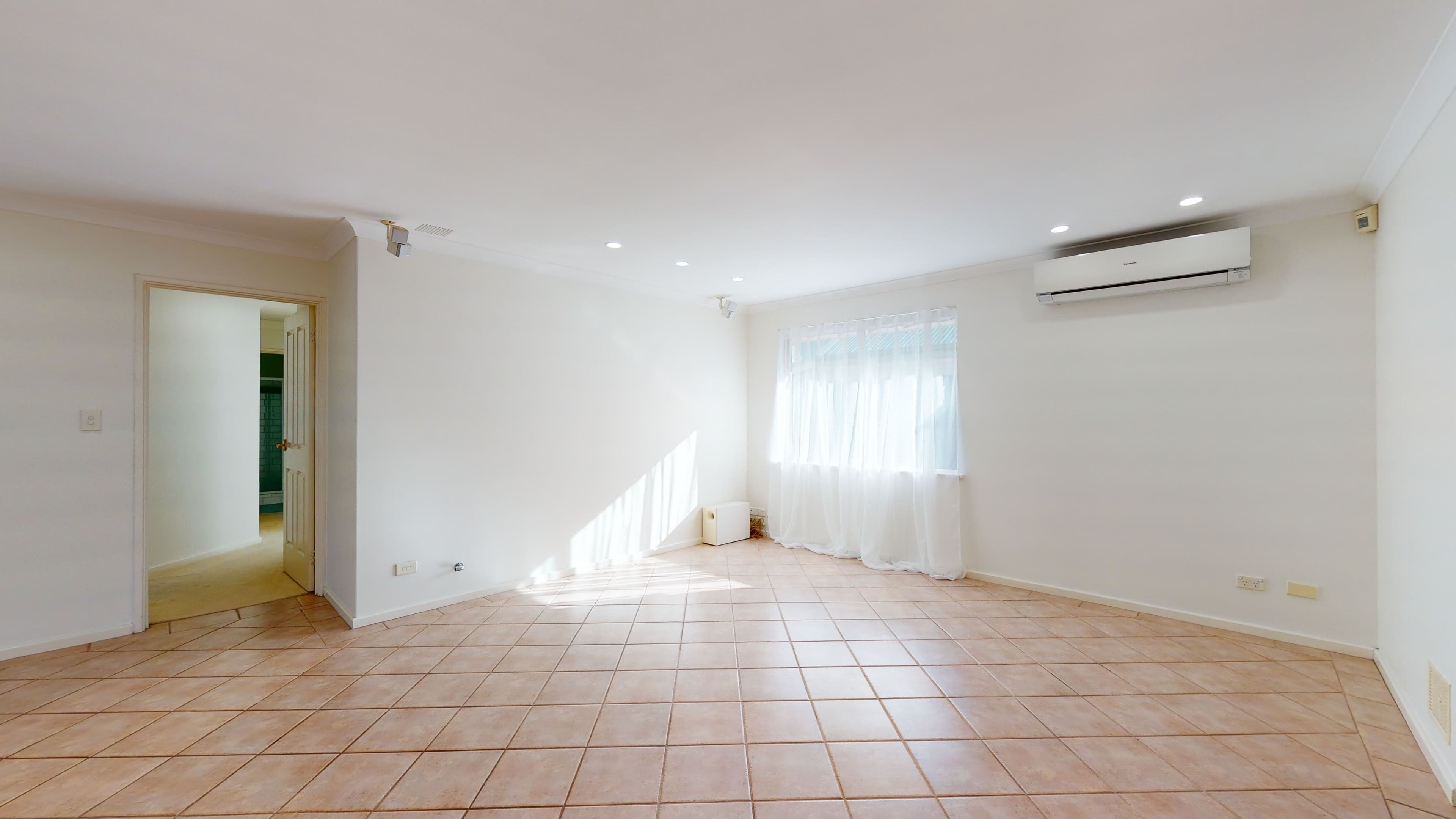 10 Davilak Street, Como WA 6152, Como - Thumbnail 6