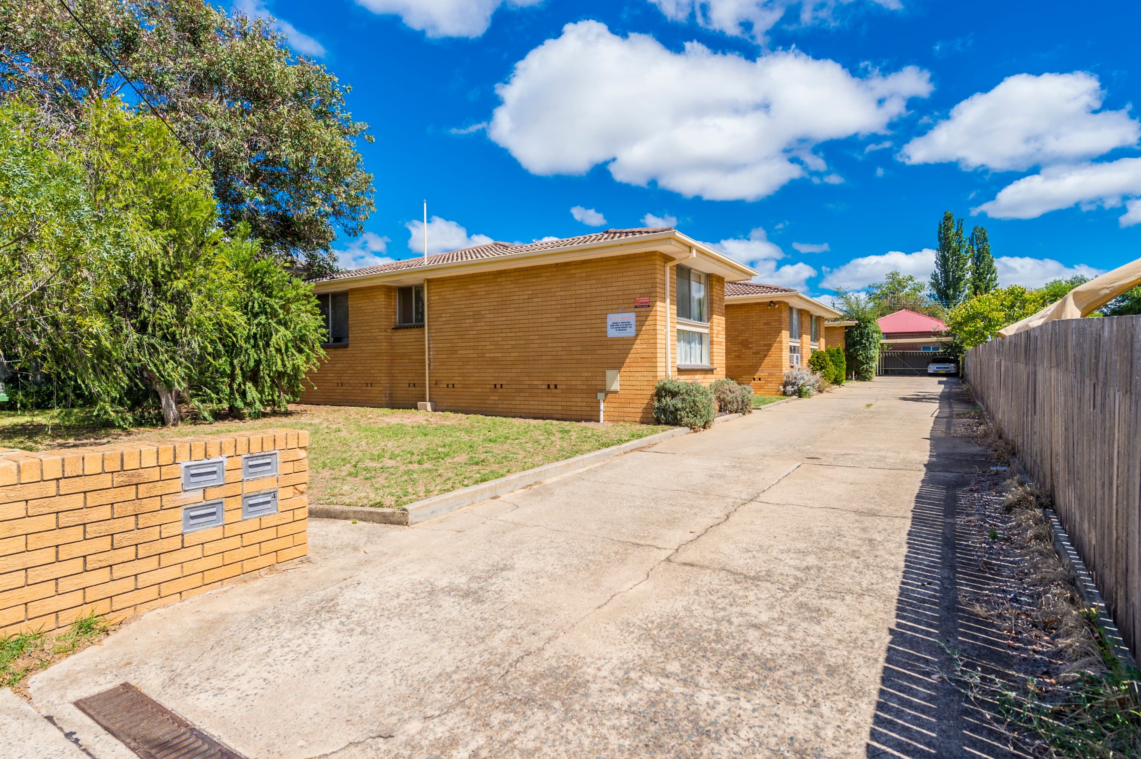17 Broughton Place, Queanbeyan NSW 2620, Queanbeyan - Thumbnail 2
