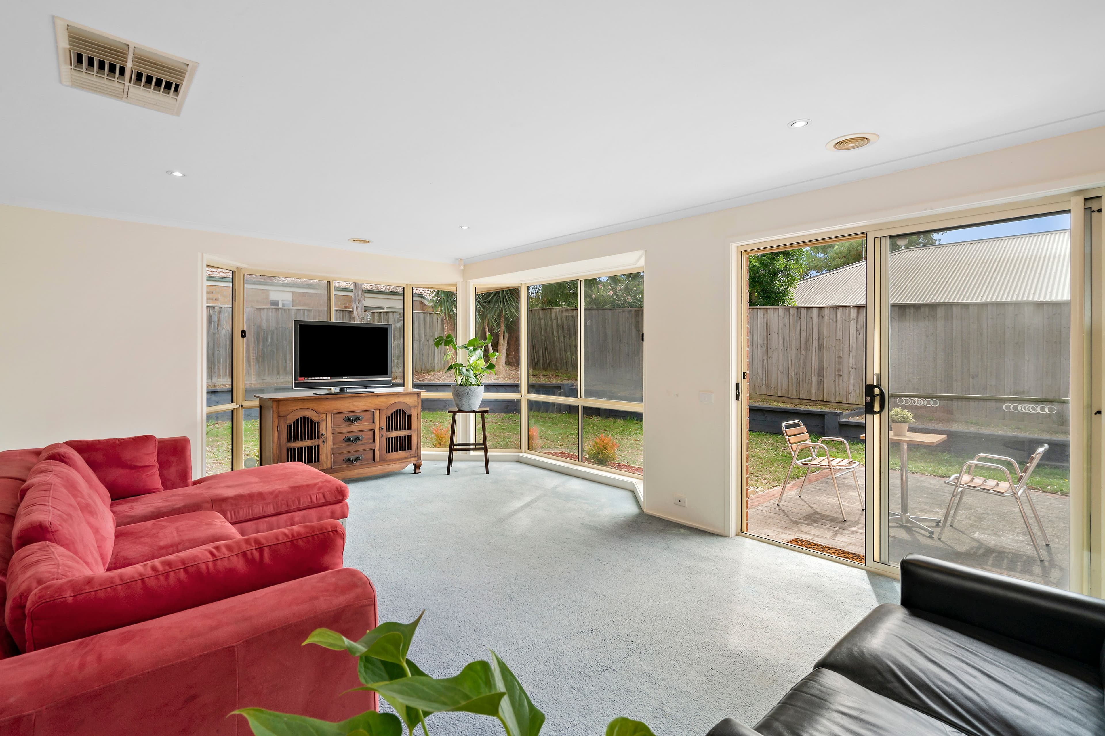 38 Manorwoods Drive, Frankston VIC 3199, Frankston - Thumbnail 2