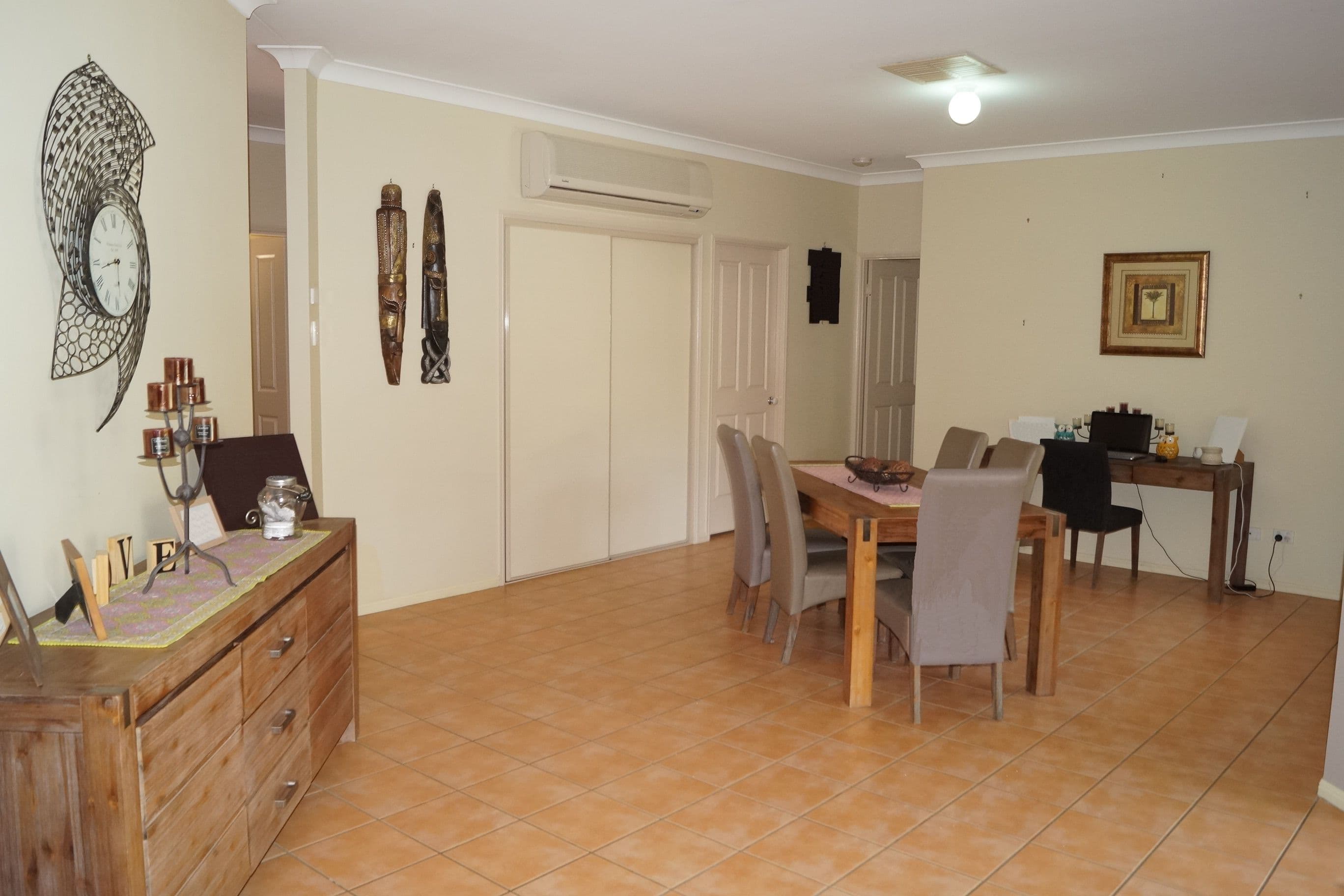 25 Whitchurch Road, Emerald QLD 4720, Emerald - Thumbnail 3