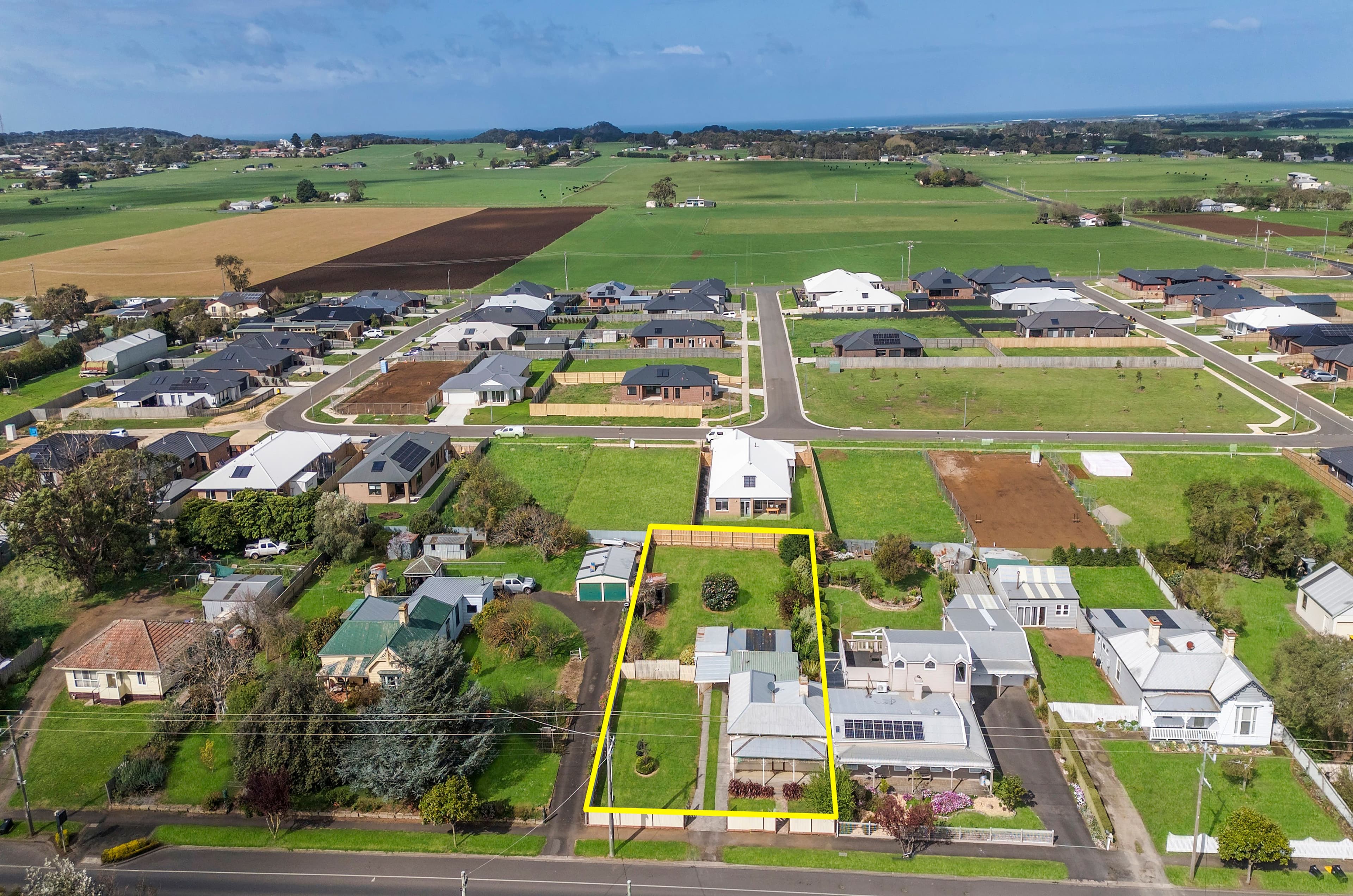 205 Commercial Road, Koroit VIC 3282, Koroit - Thumbnail 2