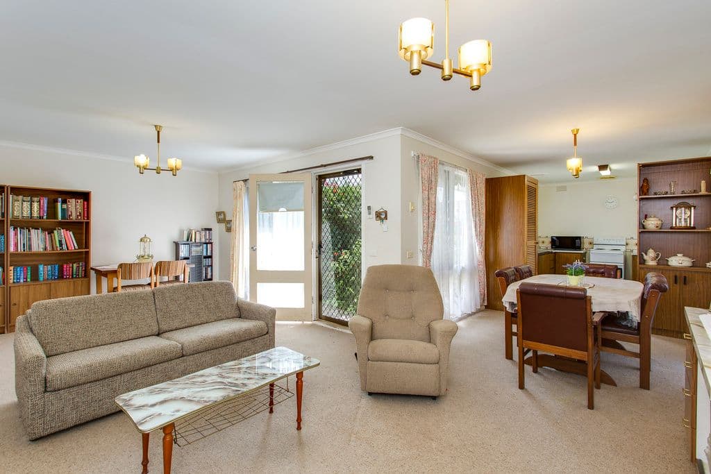 68 Whitehead Grove, Rosebud VIC 3939, Rosebud - Thumbnail 2