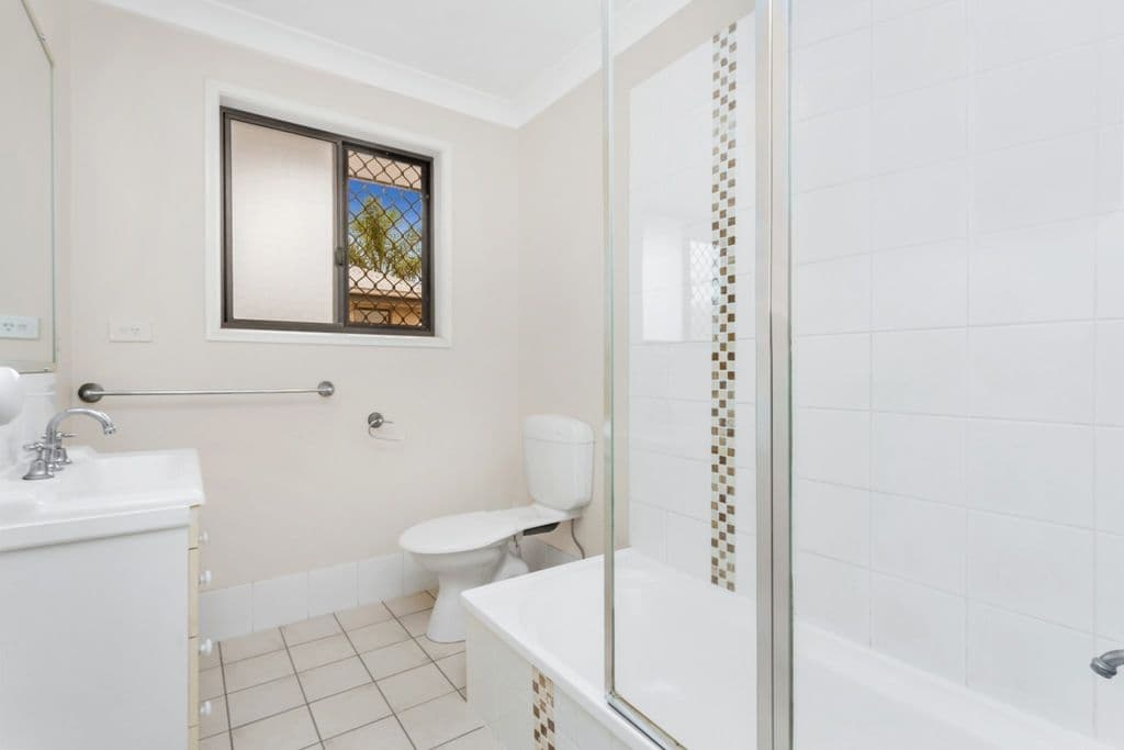 8/117 Albert Street, Seddon - Image 1