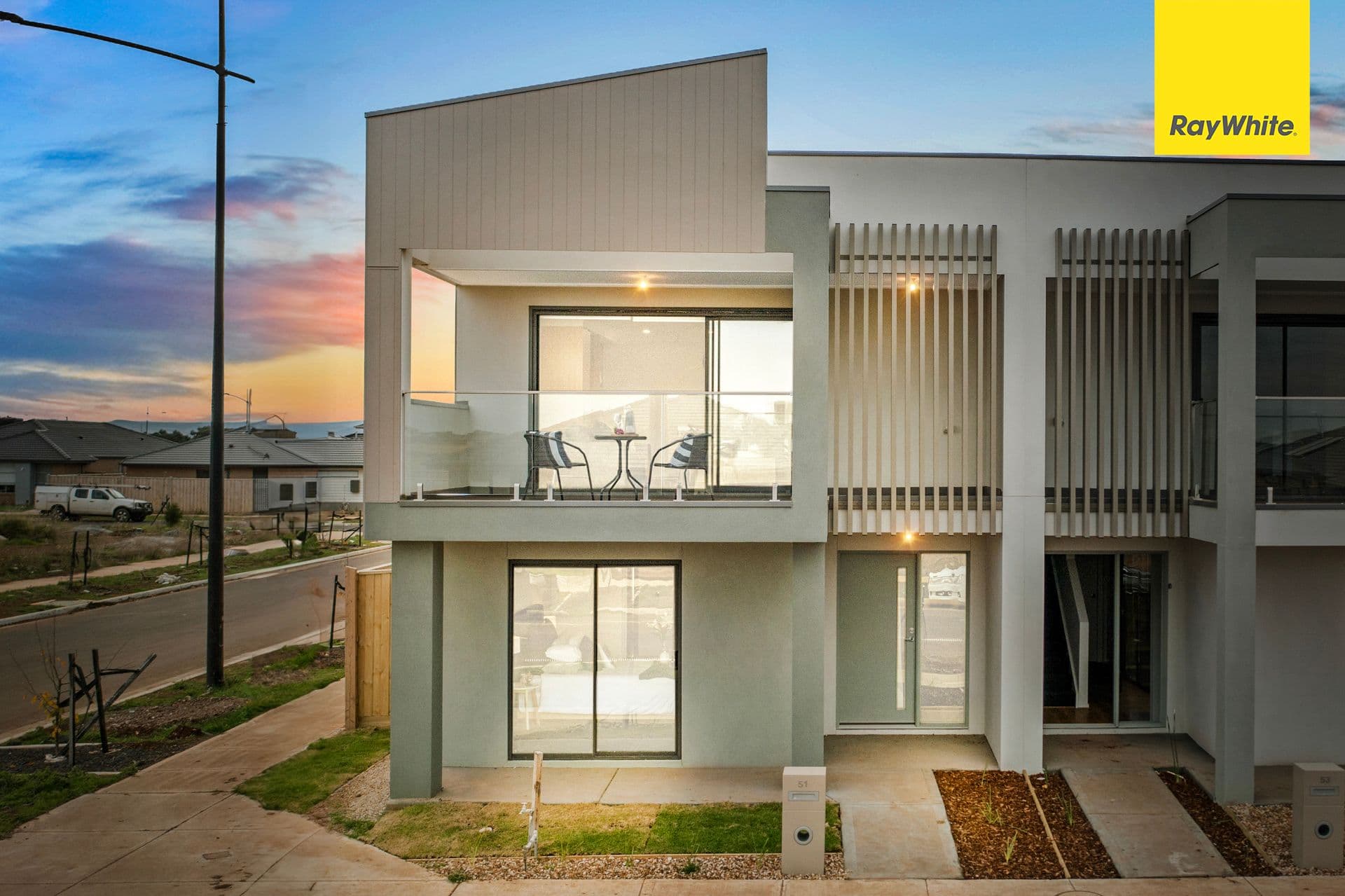 51 Lynwood Drive, THORNHILL PARK VIC 3335, Thornhill Park - Thumbnail 2