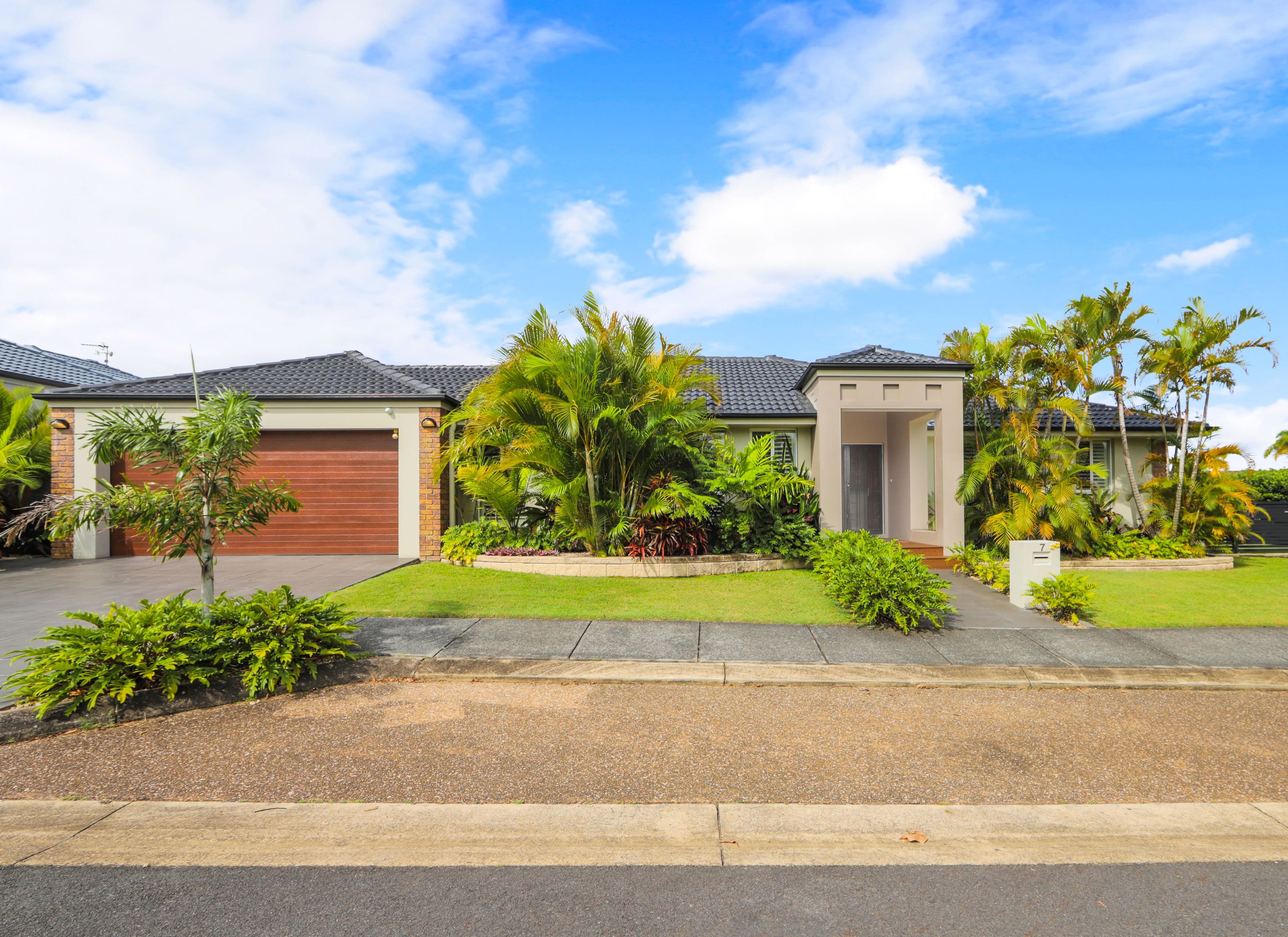 7 Corina Close, Robina QLD 4226, Robina - Image 1