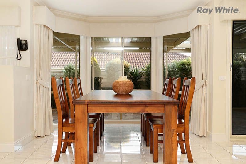 3 Whiteley Parade, TAYLORS LAKES VIC 3038, Taylors Lakes - Thumbnail 3