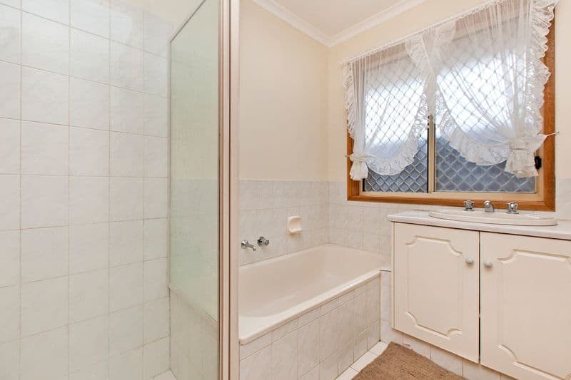 1 Meadowvale Road, MODBURY SA 5092, Modbury - Thumbnail 5