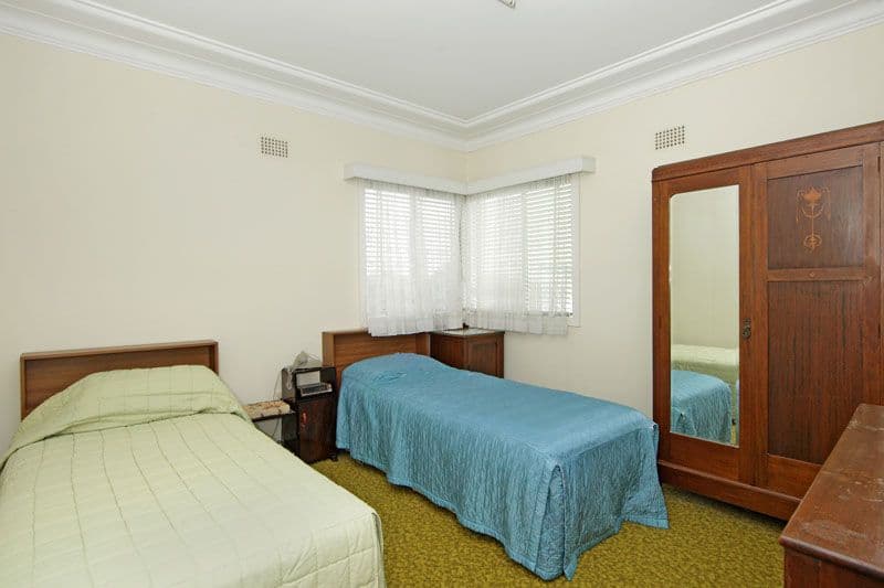 42 Shortland Avenue, KILLARNEY VALE NSW 2261, Killarney Vale - Thumbnail 5