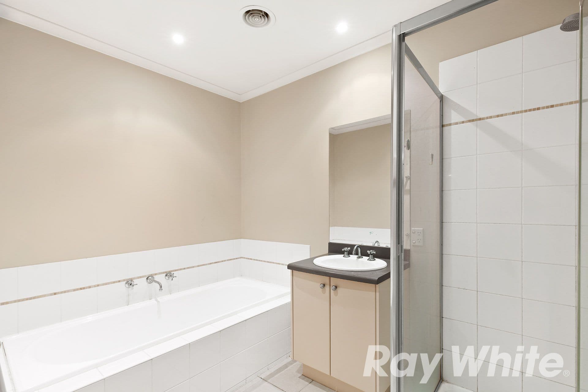 31 Jade Circuit, Burwood East VIC 3151, Burwood East - Thumbnail 7