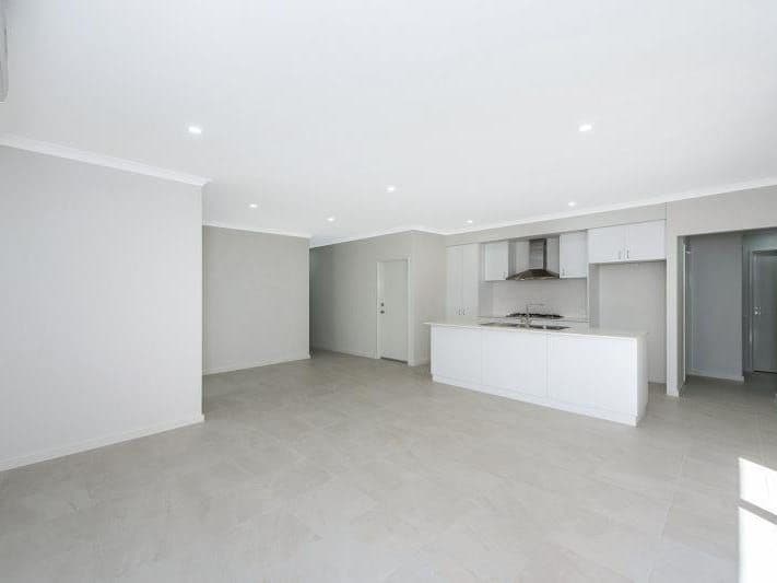 37 Melbourne Loop, Hammond Park WA 6164, Hammond Park - Thumbnail 3