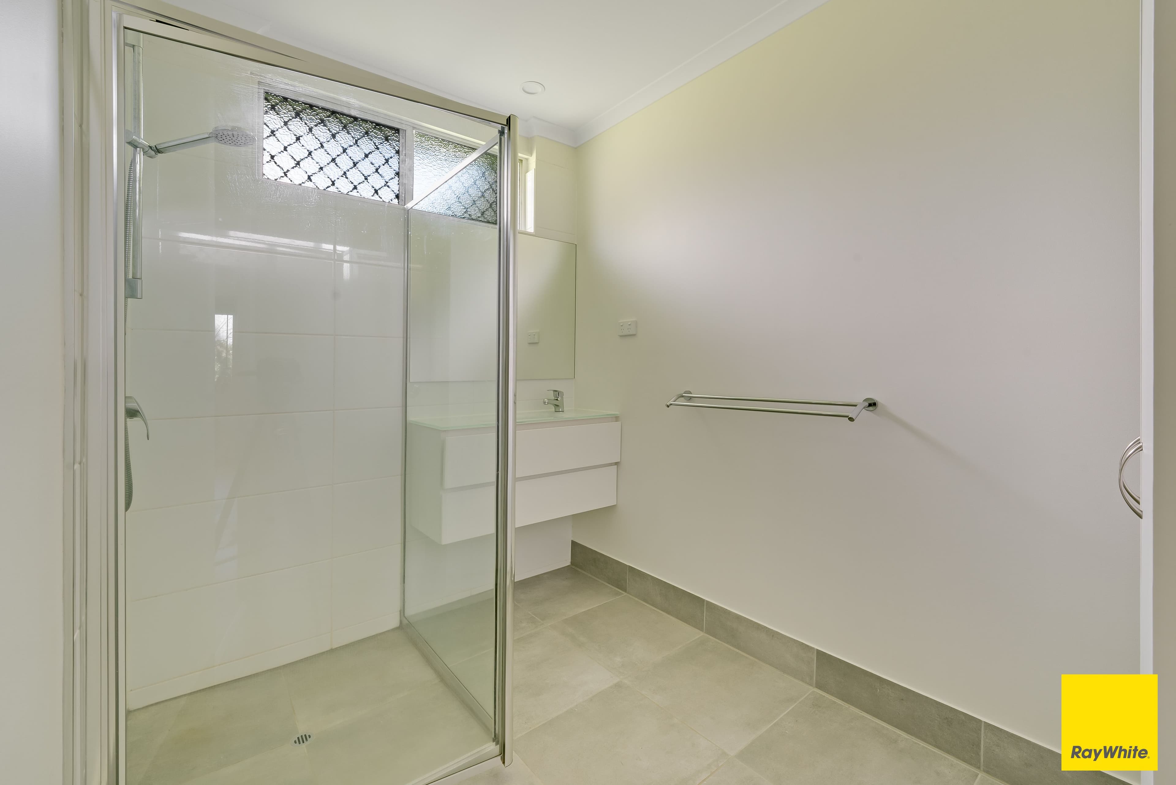 30 Peridot Street, Bayview Heights QLD 4868, Bayview Heights - Thumbnail 8