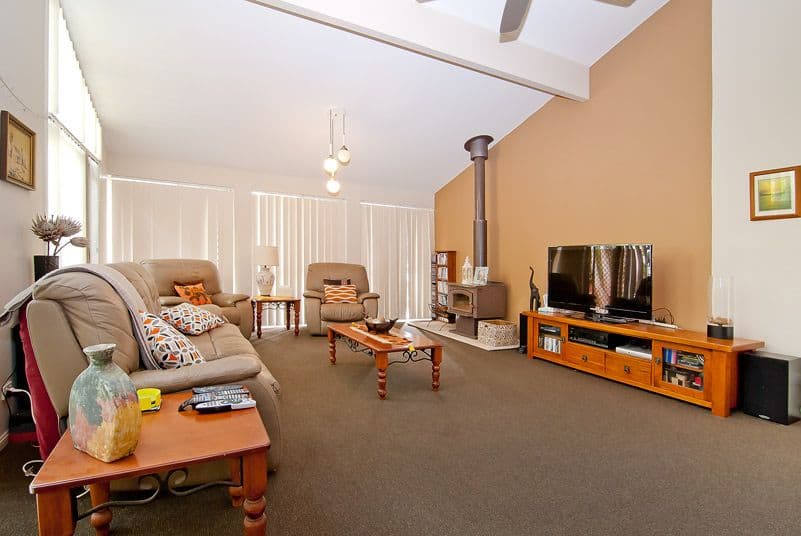 12 Park Court, SPRINGWOOD QLD 4127, Springwood - Thumbnail 2