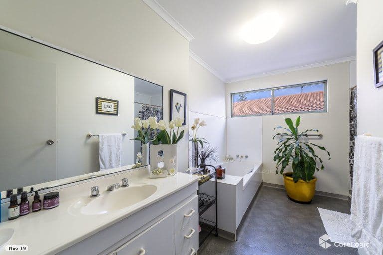 9 Centenary Drive, Hollywell QLD 4216, Hollywell - Thumbnail 8