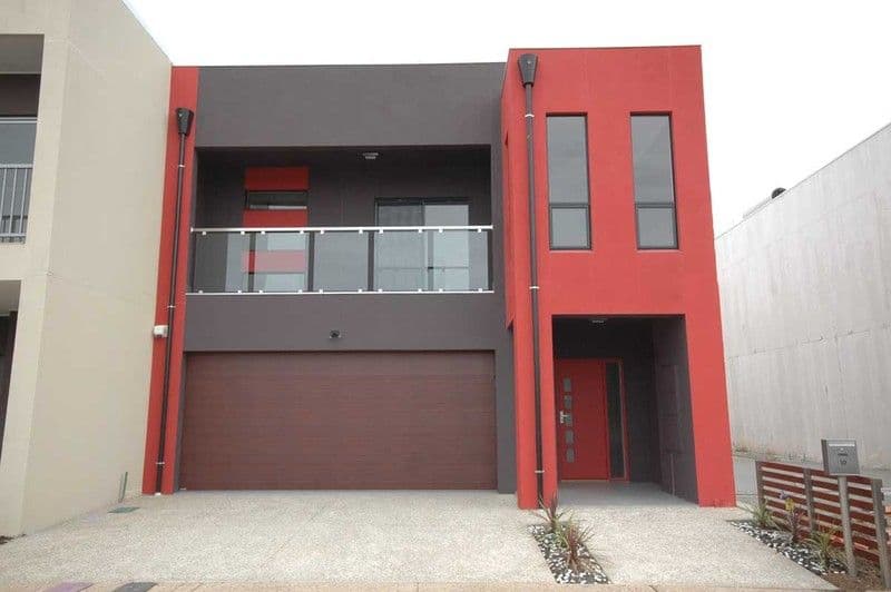 10 McKenzie Circuit, MAWSON LAKES SA 5095, Varsity Lakes - Image 1