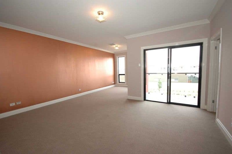 10 McKenzie Circuit, MAWSON LAKES SA 5095, Varsity Lakes - Thumbnail 3