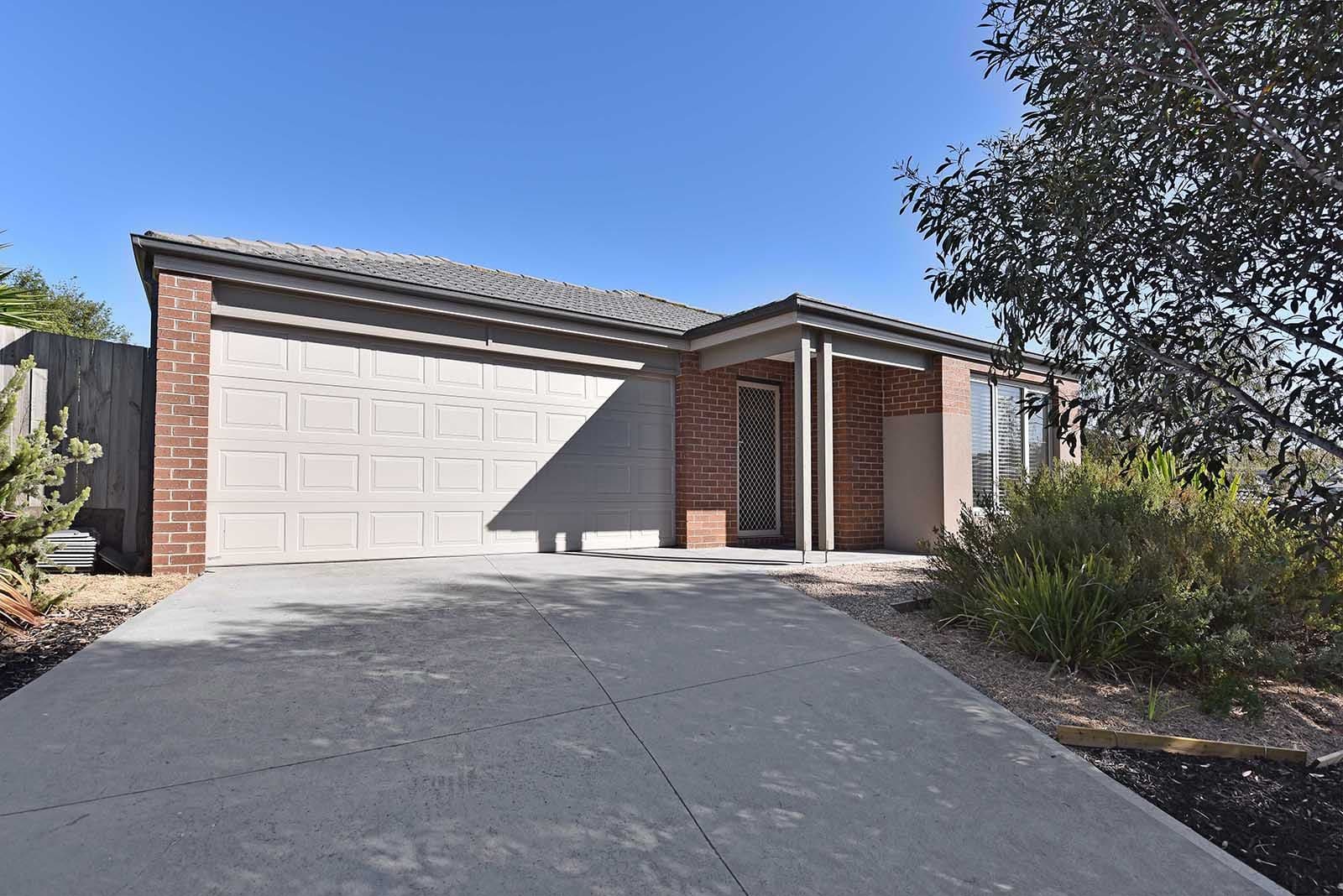 10 Cannington Grove, Sunbury VIC 3429, Sunbury - Image 1