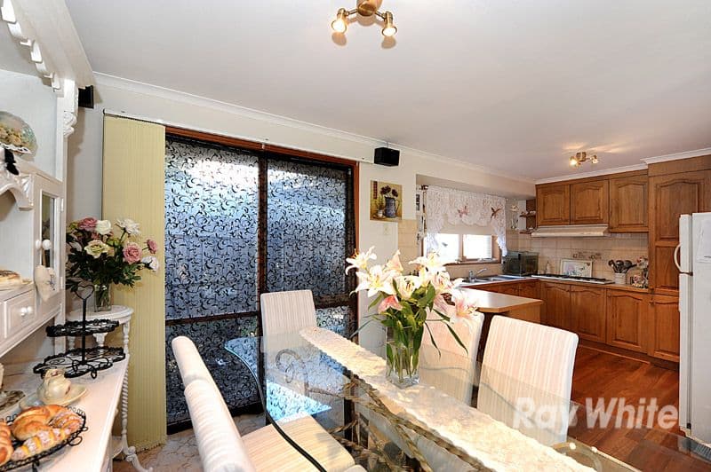 13 Phelan Drive, CRANBOURNE NORTH VIC 3977, Cranbourne North - Thumbnail 5