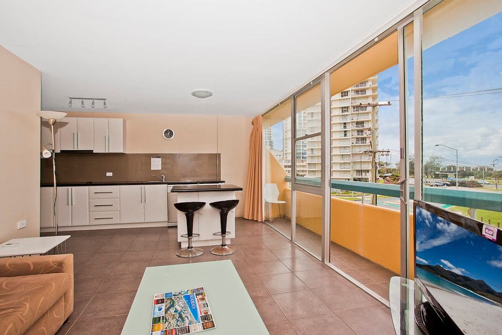 306 'Hi Ho' 2 Queensland Avenue, BROADBEACH QLD 4218, Broadbeach - Image 1
