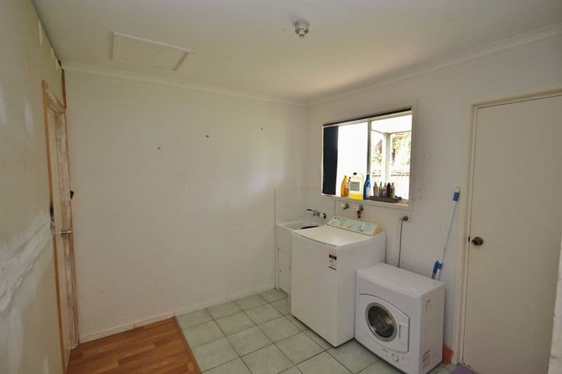 8 Tudor Court, Beerwah QLD 4519, Beerwah - Thumbnail 8