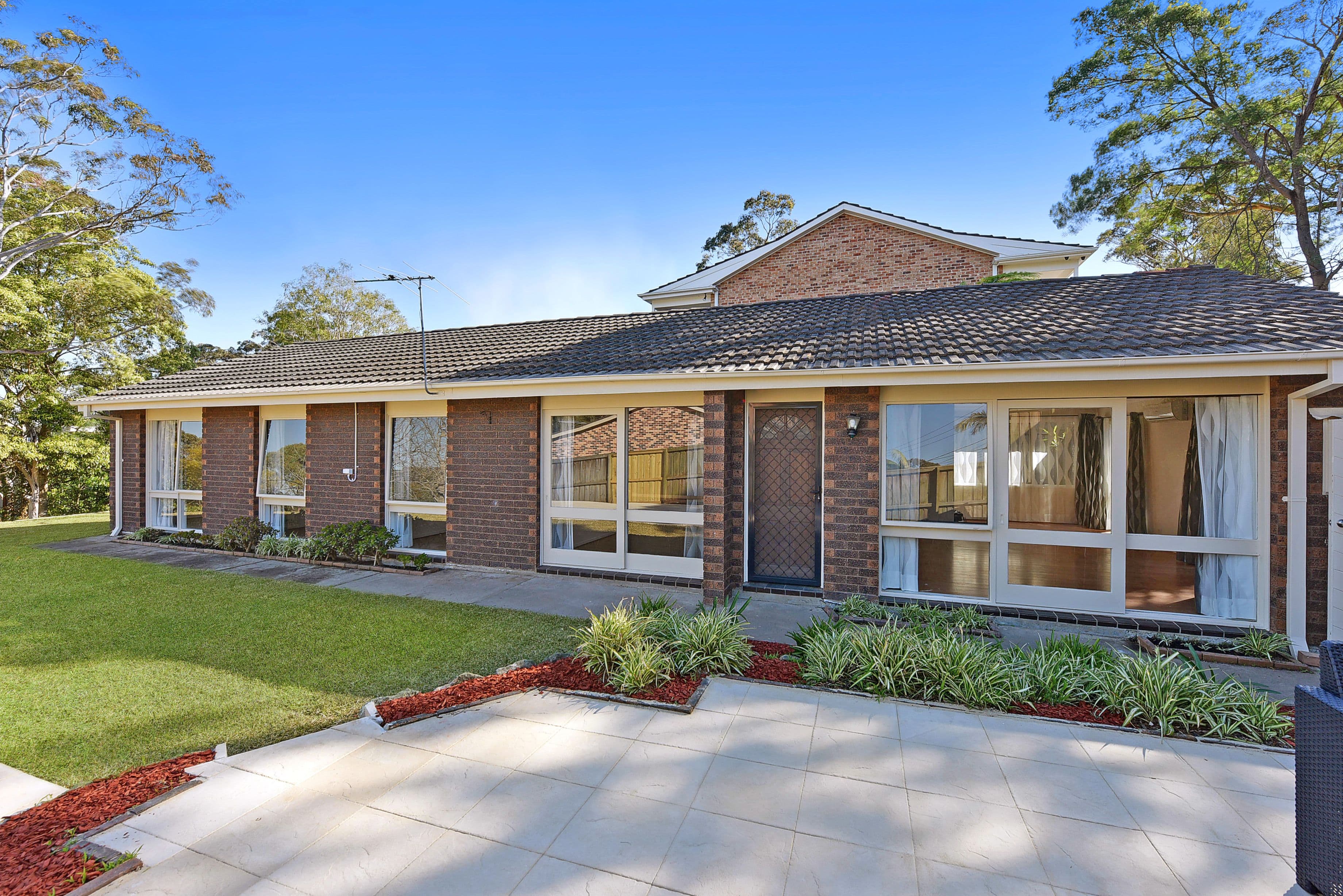 35 Hillview Street, Hornsby Heights - Image 1
