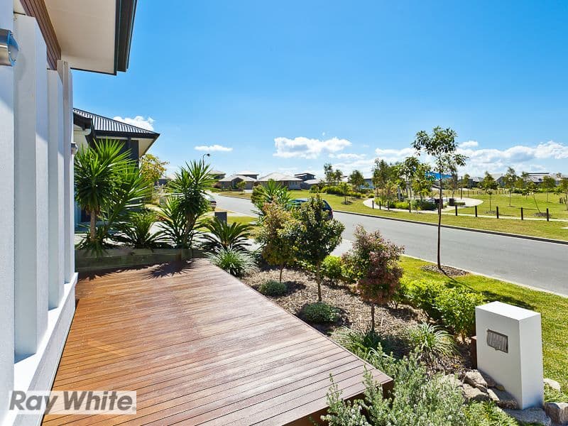 33 Friars Crescent, NORTH LAKES QLD 4509, North Lakes - Thumbnail 2