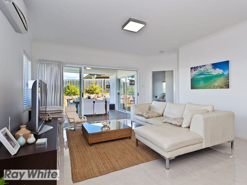 33 Friars Crescent, NORTH LAKES QLD 4509, North Lakes - Thumbnail 5