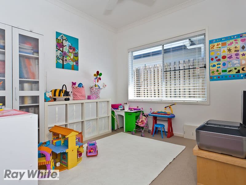 33 Friars Crescent, NORTH LAKES QLD 4509, North Lakes - Thumbnail 6