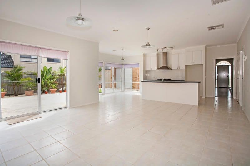 15 Muscat Place, WAURN PONDS VIC 3216, Waurn Ponds - Thumbnail 4