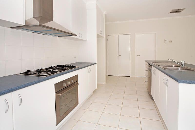 15 Muscat Place, WAURN PONDS VIC 3216, Waurn Ponds - Thumbnail 5