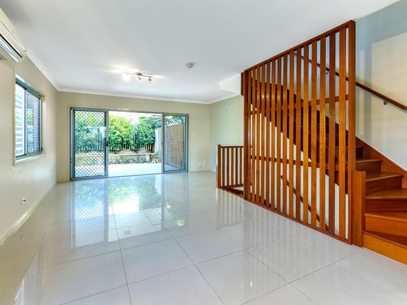 18 Lothian Street, ANNERLEY QLD 4103, Annerley - Thumbnail 2