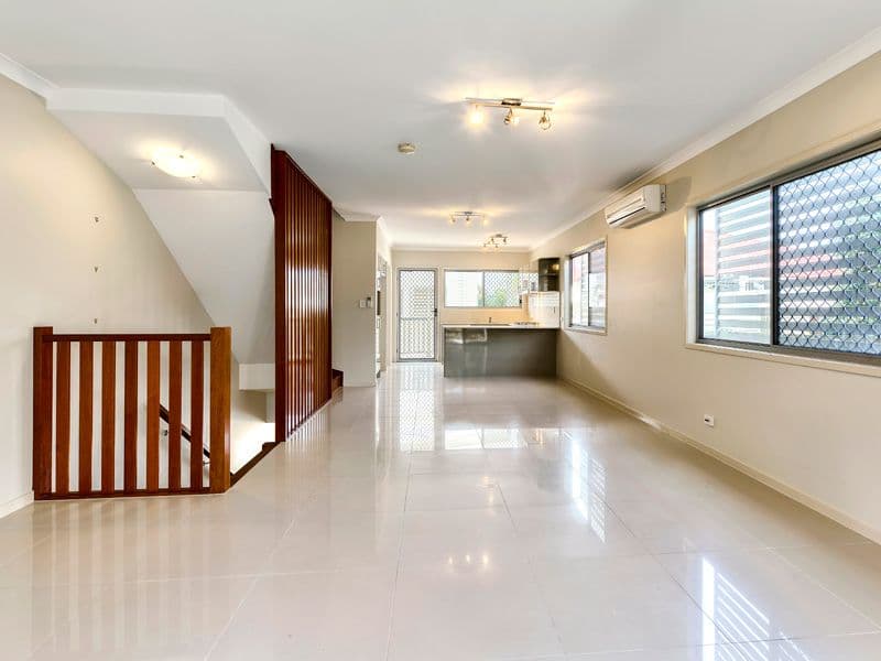 18 Lothian Street, ANNERLEY QLD 4103, Annerley - Thumbnail 3