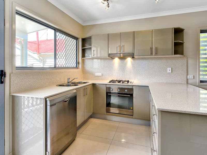 18 Lothian Street, ANNERLEY QLD 4103, Annerley - Thumbnail 5